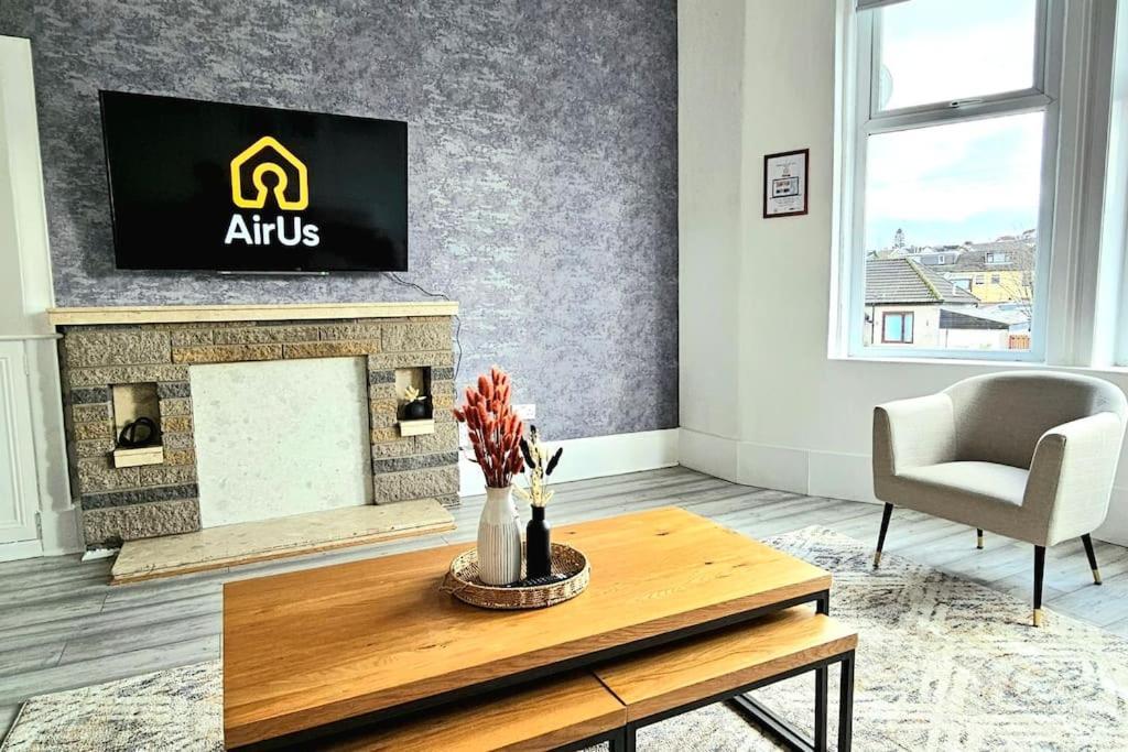 Spacious Haven With Free Parking Glasgow Kültér fotó