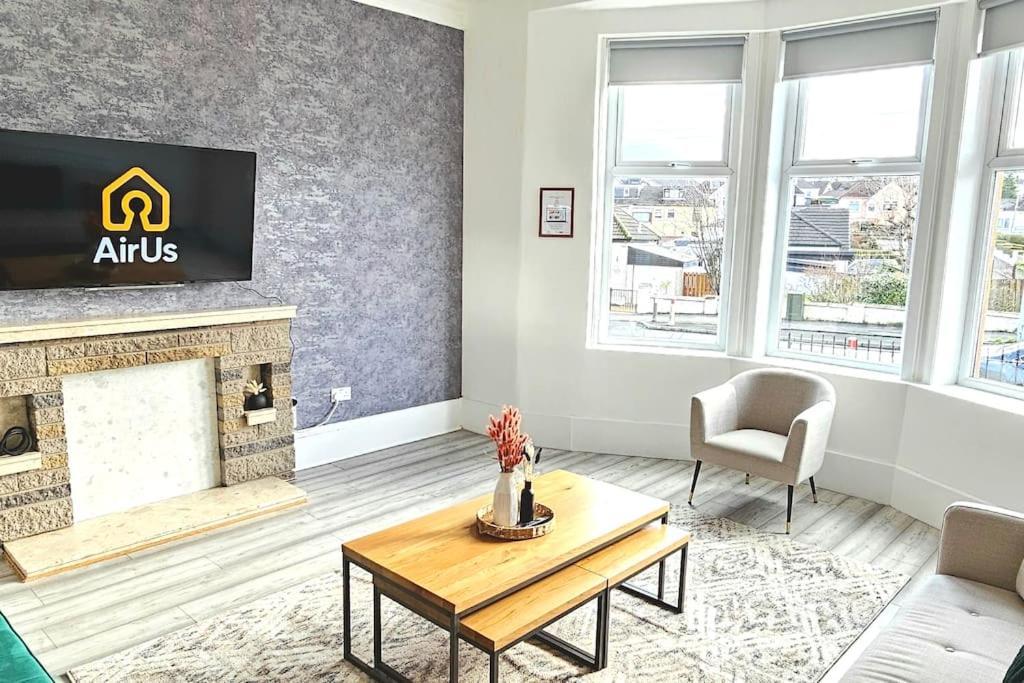 Spacious Haven With Free Parking Glasgow Kültér fotó